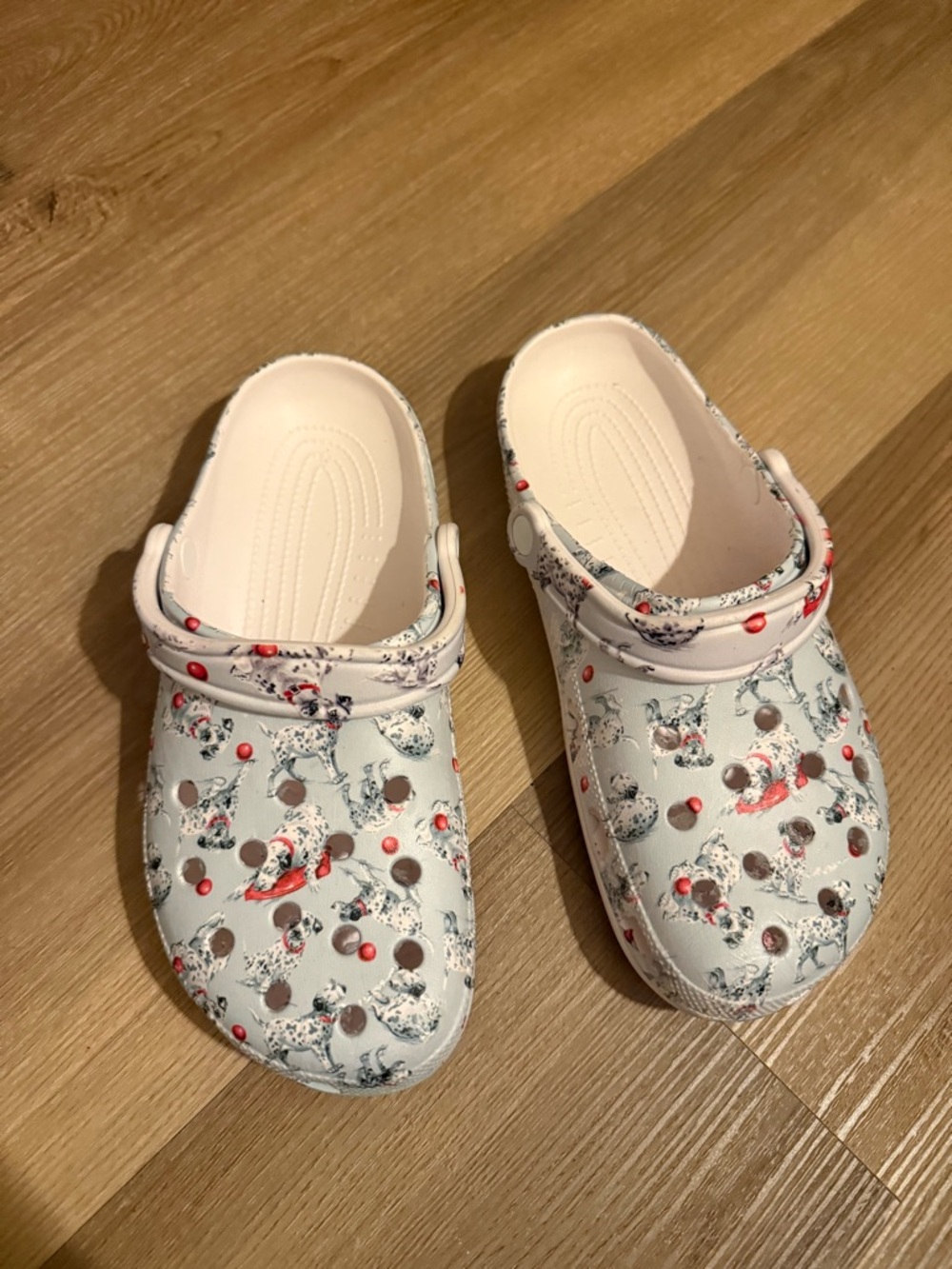 CROCS Classic Clog in Light Pink with Red Accent